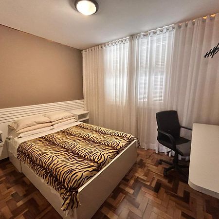 Apto 2 Quartos mais Sofá Cama até 5 Pessoas - Avenida Carlos Gomes Porto Alegre Esterno foto
