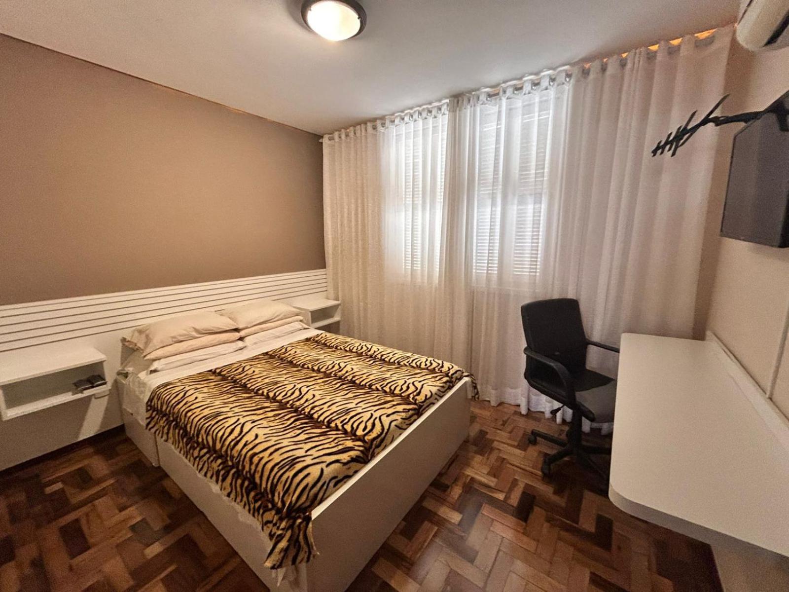 Apto 2 Quartos mais Sofá Cama até 5 Pessoas - Avenida Carlos Gomes Porto Alegre Esterno foto